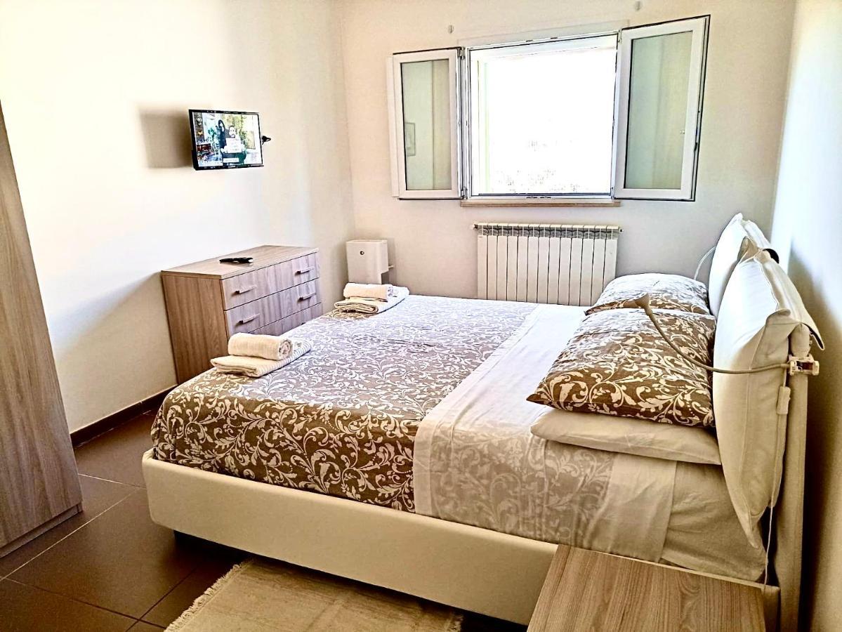 Villa Laura Бари Екстериор снимка